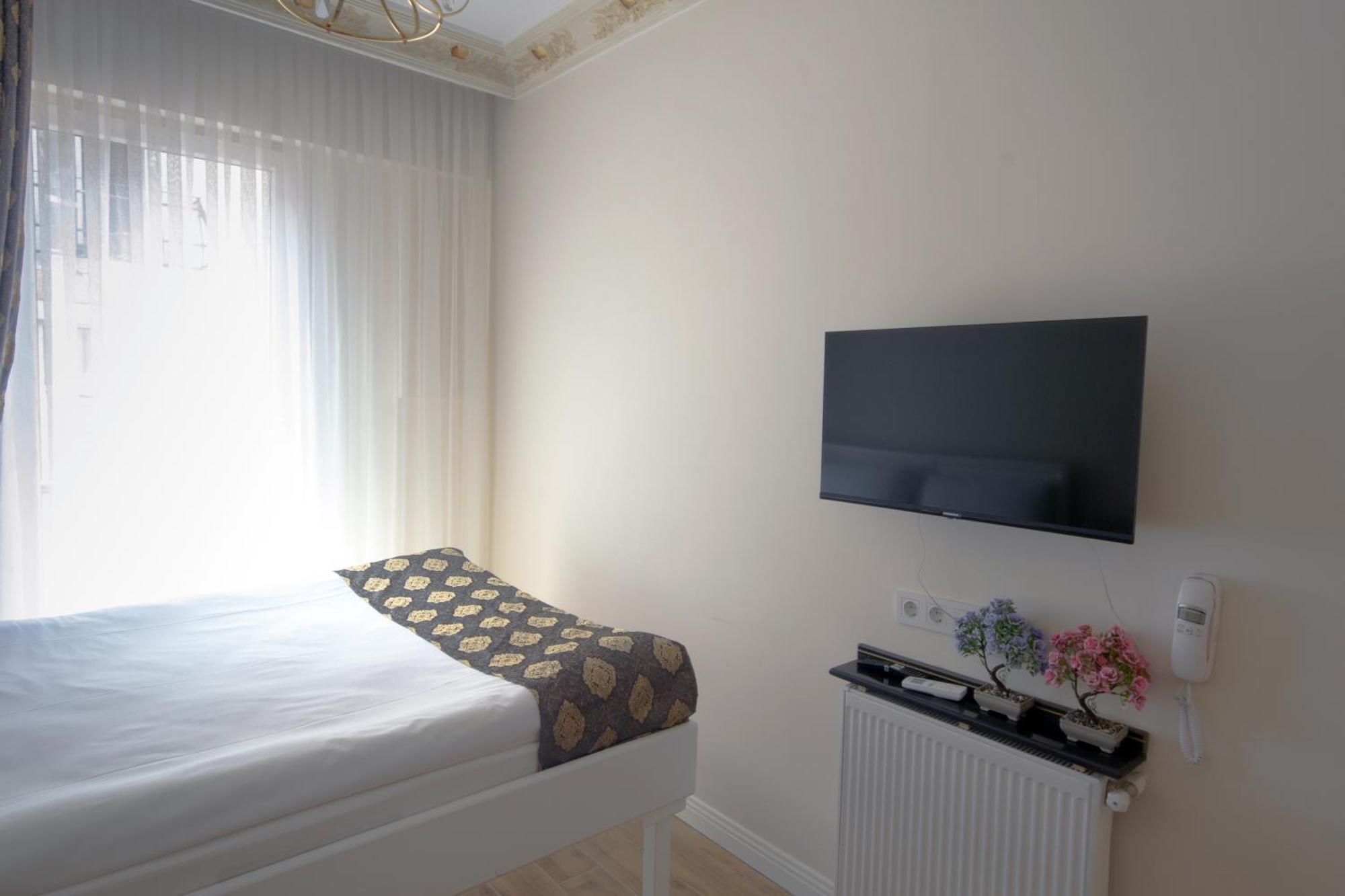 Iq Hotel Beyoglu อิสตันบูล ภายนอก รูปภาพ